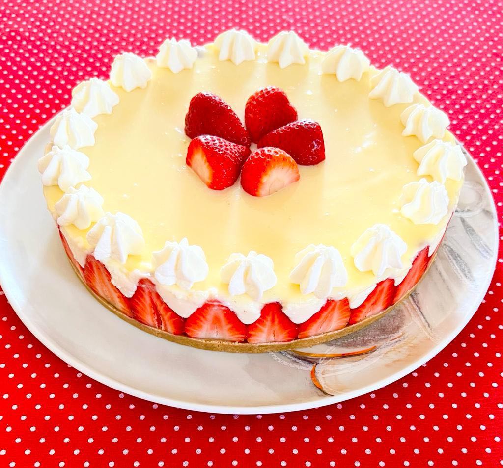 CHEESECAKE CIOCCOLATO BIANCO E FRAGOLE