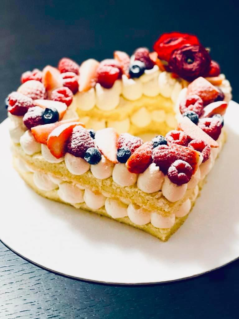 TORTA CREAM TART A CUORE