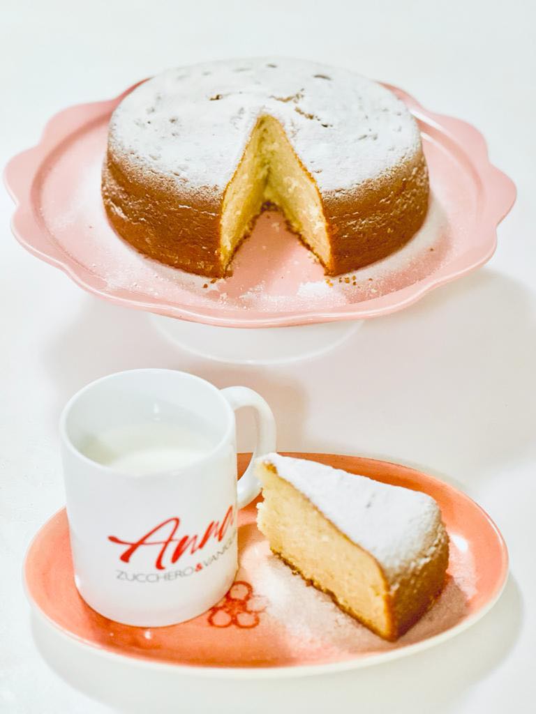 TORTA AL LATTE CALDO
