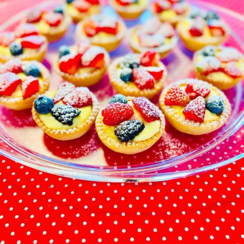 Tartellette alla crema e frutta